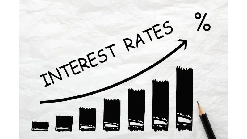 Economic data push USD higher as strong growth and FOMC minutes point to more interest rate rises